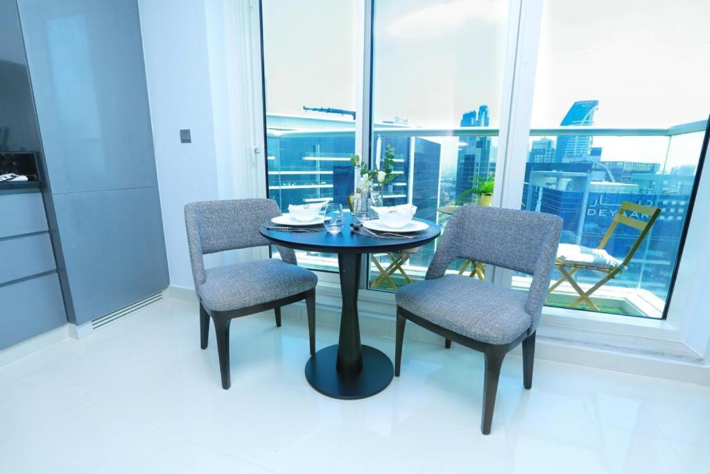 Damac Maison Prive Deluxe Studio With Burj-Khalifa View ดูไบ ภายนอก รูปภาพ